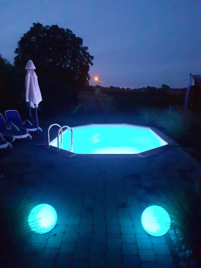 Charming House In Hamois With Shared Pool Villa Eksteriør bilde